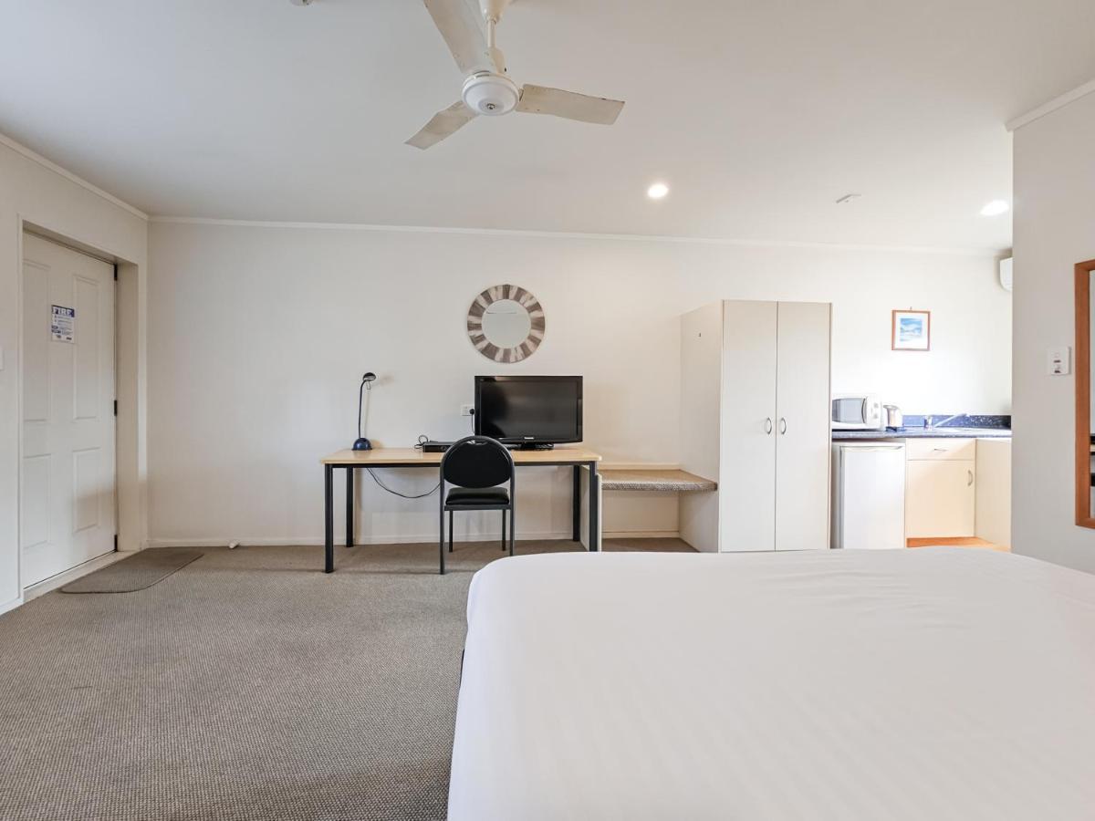 Captain Cook Motor Lodge Gisborne Exterior photo