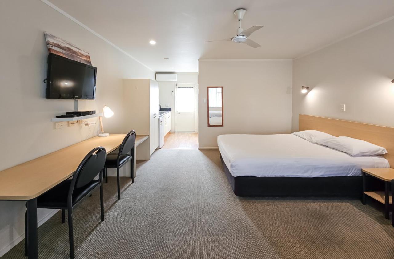 Captain Cook Motor Lodge Gisborne Exterior photo