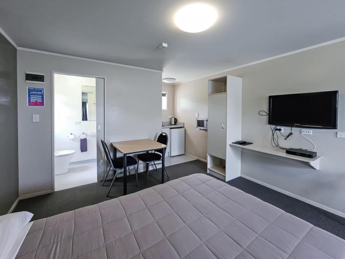 Captain Cook Motor Lodge Gisborne Exterior photo