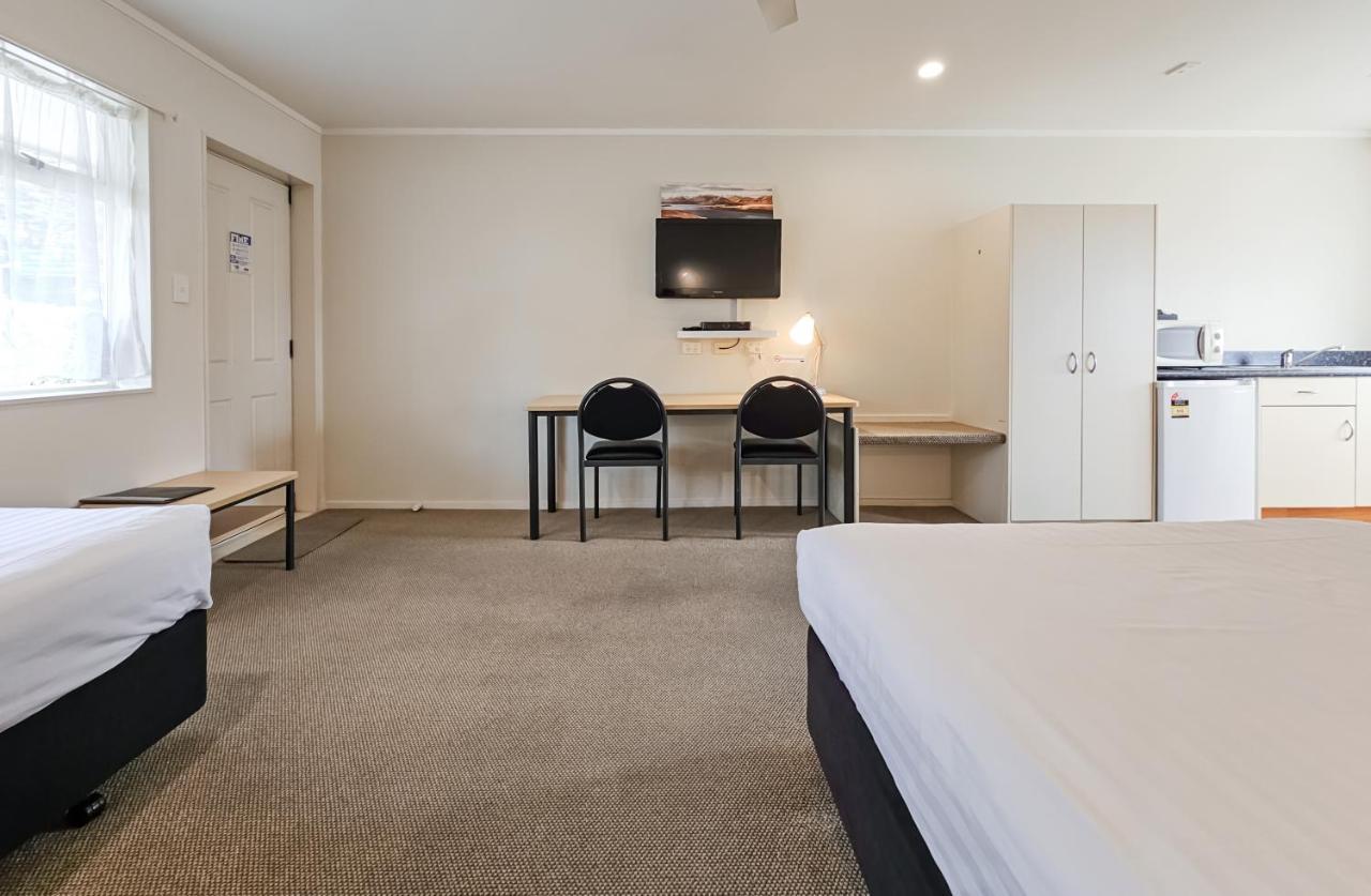 Captain Cook Motor Lodge Gisborne Exterior photo