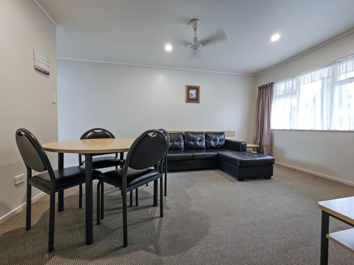 Captain Cook Motor Lodge Gisborne Exterior photo