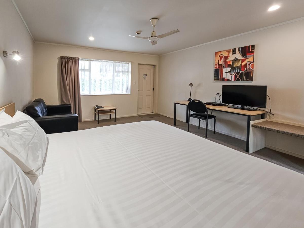 Captain Cook Motor Lodge Gisborne Exterior photo