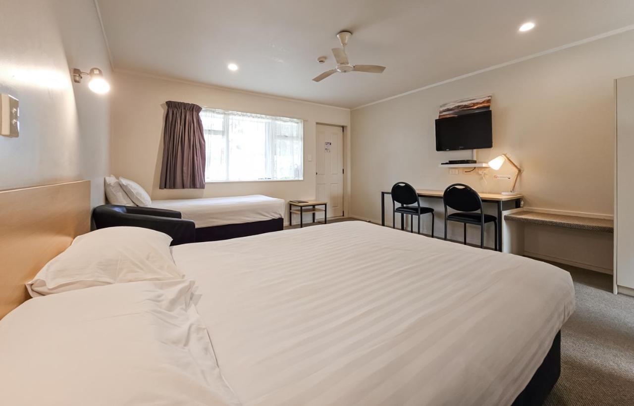 Captain Cook Motor Lodge Gisborne Exterior photo
