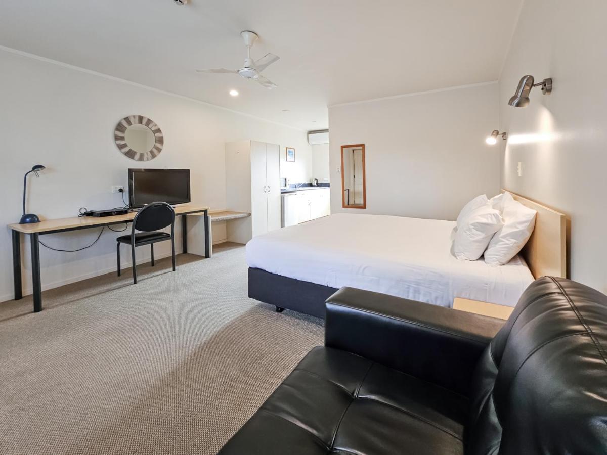 Captain Cook Motor Lodge Gisborne Exterior photo